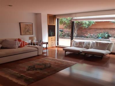 Apartamento de 3 alcobas en venta en La Carolina, Bogotá, 185 m² · foto 6 de 8