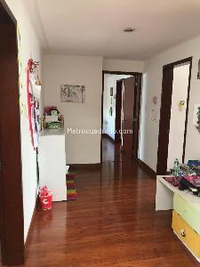Apartamento en venta en Chico Navarra, Bogotá · foto 3 de 8
