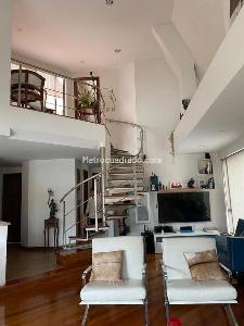 Apartamento de 3 alcobas en venta en Chico, Bogotá, 148 m² · foto 4 de 10