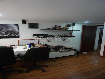 Apartamento de 3 alcobas en venta en Santa Barbara, Bogotá, 135 m² · foto 11 de 19