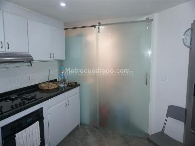 Apartamento de 3 alcobas en venta en Santa Barbara, Bogotá, 135 m² · foto 16 de 19