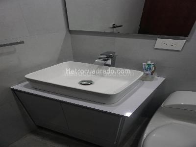 Apartamento de 3 alcobas en venta en Santa Barbara, Bogotá, 135 m² · foto 7 de 19