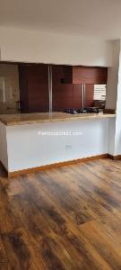 Apartamento en venta en La Carolina, Bogotá · foto 2 de 15