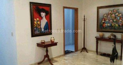 Apartamento de 4 alcobas en venta en La Carolina, Bogotá, 315 m² · foto 13 de 15