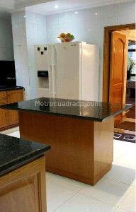 Apartamento de 4 alcobas en venta en La Carolina, Bogotá, 315 m² · foto 2 de 15