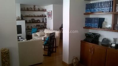 Apartamento de 4 alcobas en venta en La Carolina, Bogotá, 220 m² · foto 10 de 11