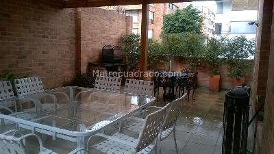 Apartamento de 4 alcobas en venta en La Carolina, Bogotá, 220 m² · foto 2 de 11