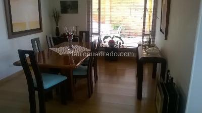 Apartamento de 4 alcobas en venta en La Carolina, Bogotá, 220 m² · foto 7 de 11