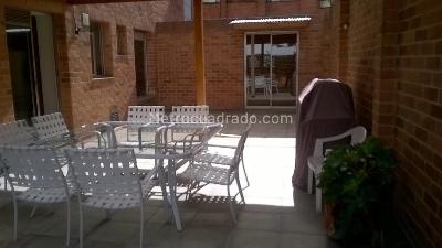 Apartamento de 4 alcobas en venta en La Carolina, Bogotá, 220 m² · foto 9 de 11