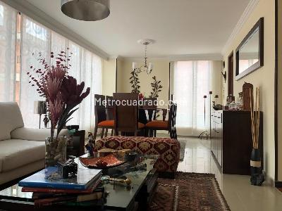 Apartamento de 5 alcobas en venta en Santa Barbara, Bogotá, 196 m² · foto 13 de 16