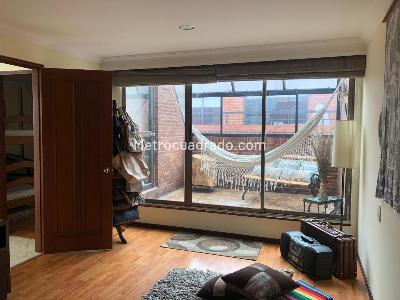 Apartamento de 5 alcobas en venta en Santa Barbara, Bogotá, 196 m² · foto 3 de 16