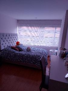 Apartamento de 3 alcobas en venta en Chico Santa Barbara, Bogotá, 168 m² · foto 4 de 11