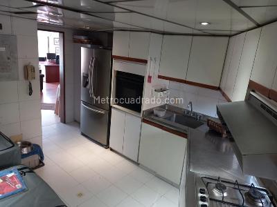 Apartamento de 4 alcobas en venta en Santa Paula, Bogotá, 187 m² · foto 3 de 11