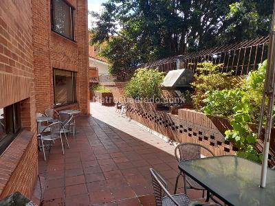 Apartamento de 4 alcobas en venta en Santa Paula, Bogotá, 187 m² · foto 4 de 11