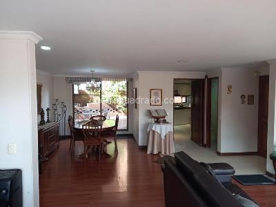 Apartamento de 4 alcobas en venta en Santa Paula, Bogotá, 187 m² · foto 5 de 11
