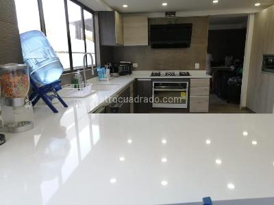 Casa en venta en Guaymaral, Bogotá · foto 3 de 19