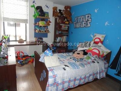Apartamento de 3 alcobas en venta en Chico Navarra, Bogotá, 187 m² · foto 13 de 17