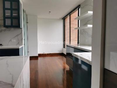 Apartamento de 3 alcobas en venta en El Retiro, Bogotá, 191 m² · foto 6 de 14