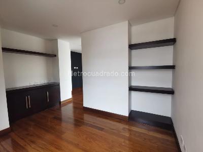 Apartamento de 3 alcobas en venta en El Retiro, Bogotá, 191 m² · foto 8 de 14