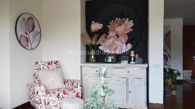 Apartamento de 3 alcobas en venta en El Retiro, Bogotá, 191 m² · foto 12 de 14