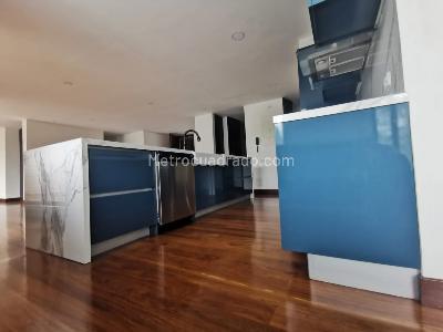 Apartamento de 3 alcobas en venta en El Retiro, Bogotá, 191 m² · foto 5 de 14