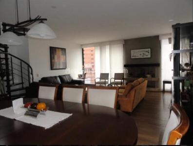 Apartamento en venta en Chico Navarra, Bogotá · foto 2 de 16