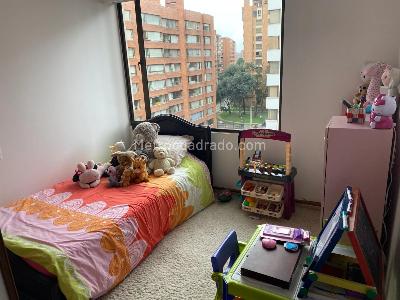 Apartamento de 3 alcobas en venta en Santa Barbara, Bogotá, 150 m² · foto 13 de 17
