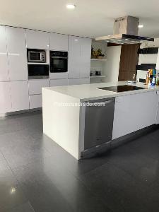 Apartamento en venta en Bosque De Pinos, Bogotá · foto 2 de 19