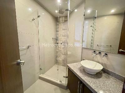 Apartamento de 3 alcobas en venta en San Patricio, Bogotá, 140 m² · foto 10 de 16