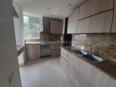 Apartamento de 3 alcobas en arriendo en Bosque Medina, Bogotá, 260 m² · foto 3 de 13