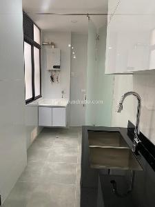 Apartamento de 1 alcoba en venta en Santa Barbara, Bogotá, 51 m² · foto 5 de 16