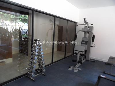 Apartamento de 2 alcobas en venta en El Refugio, Bogotá, 85 m² · foto 10 de 13
