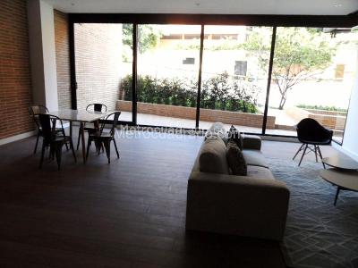 Apartamento de 2 alcobas en venta en El Refugio, Bogotá, 85 m² · foto 13 de 13