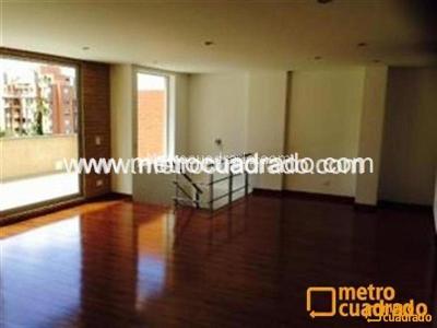 Apartamento de 3 alcobas en venta en Bella Suiza, Bogotá, 166 m² · foto 2 de 6