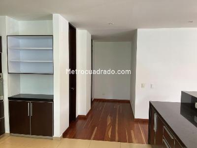 Apartamento de 2 alcobas en venta en Chico Navarra, Bogotá, 97 m² · foto 14 de 18