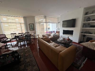 Apartamento de 2 alcobas en venta en Reserva Del Chico, Bogotá, 137 m² · foto 3 de 6