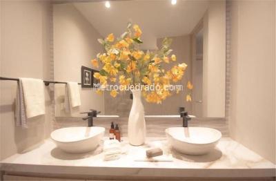 Apartamento de 2 alcobas en venta en San Patricio, Bogotá, 80 m² · foto 8 de 19