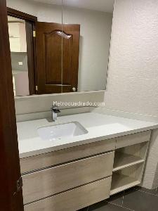 Apartamento de 3 alcobas en venta en La Carolina, Bogotá, 161 m² · foto 13 de 14
