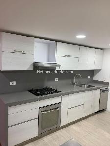 Apartamento de 3 alcobas en venta en La Carolina, Bogotá, 161 m² · foto 5 de 14