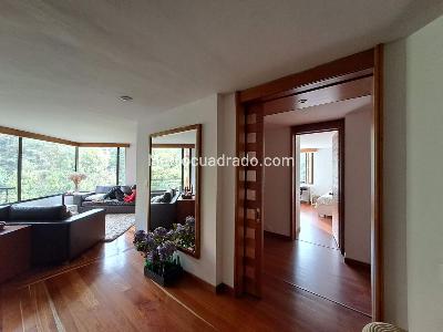 Apartamento en venta en Los Rosales, Bogotá · foto 2 de 15