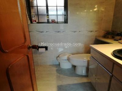 Apartamento en venta en Santa Barbara, Bogotá · foto 7 de 9