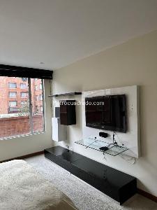 Apartamento de 2 alcobas en venta en Chico Navarra, Bogotá, 140 m² · foto 11 de 17