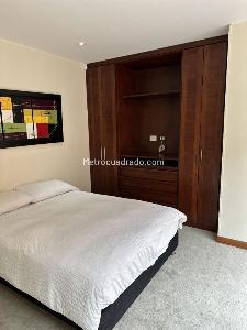 Apartamento de 2 alcobas en venta en Chico Navarra, Bogotá, 140 m² · foto 14 de 17