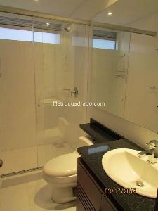 Apartamento de 2 alcobas en venta en Chico Navarra, Bogotá, 140 m² · foto 8 de 17