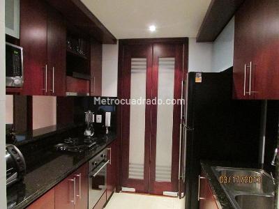 Apartamento de 2 alcobas en venta en Chico Navarra, Bogotá, 140 m² · foto 4 de 17