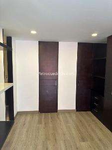 Apartamento de 2 alcobas en venta en San Patricio, Bogotá, 109 m² · foto 10 de 12