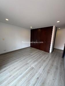 Apartamento de 2 alcobas en venta en San Patricio, Bogotá, 109 m² · foto 7 de 12