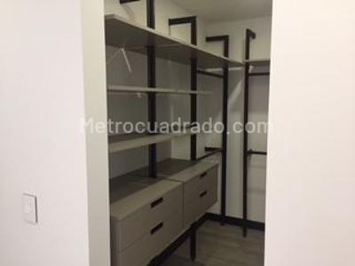 Apartamento en venta en Chico, Bogotá · foto 11 de 15