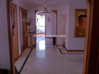 Apartamento en venta en Santa Barbara, Bogotá · foto 4 de 8