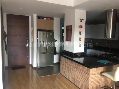 Apartamento de 3 alcobas en venta en Chico, Bogotá, 120 m² · foto 3 de 12